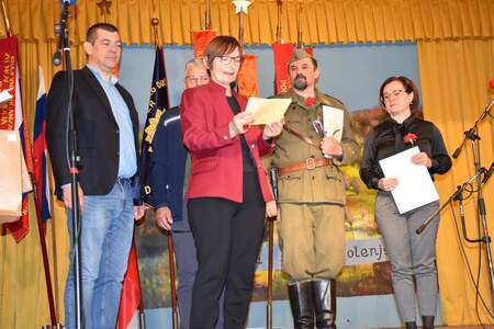 Messenger_creation_92B6C49A-F05E-4C59-B170-01A269F60923