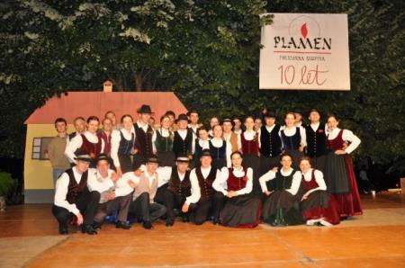 10. let Folklorne skupine Plamen 18