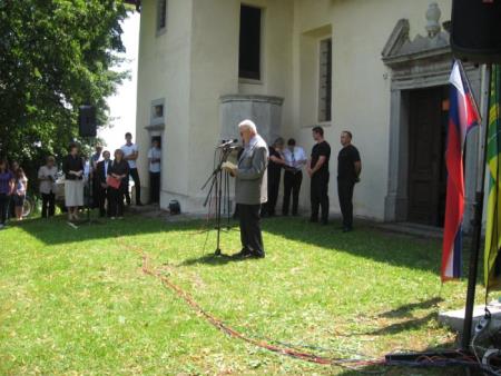 Pohod po Knobleharjevi poti in dan državnosti z mašo za domovino na Stopnem 1